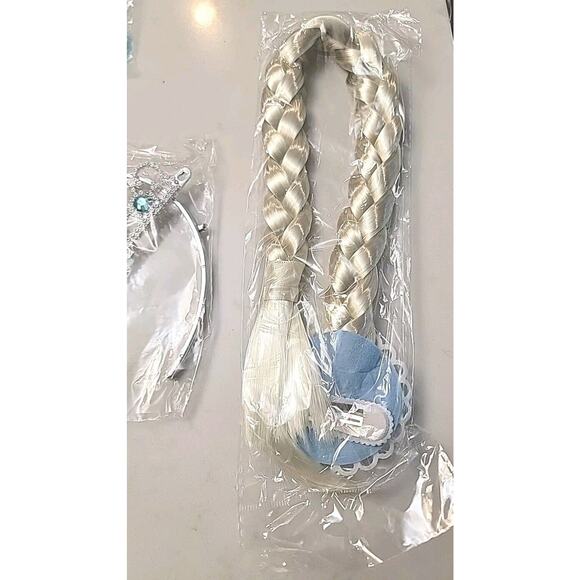 Frozen Costume New Queen Dress Up with Hair, Gloves, Wand, Necklace, Sz 3-4, - Picture 8 of 8